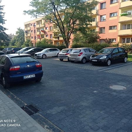 Apartament Na Parterze Stalowa Wola Exteriör bild