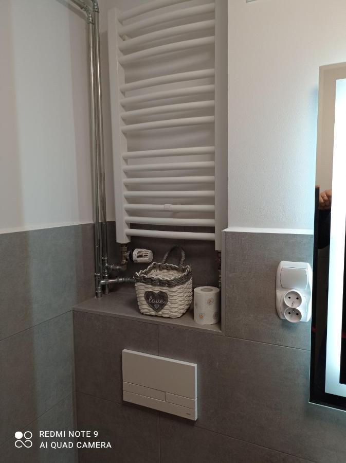 Apartament Na Parterze Stalowa Wola Exteriör bild